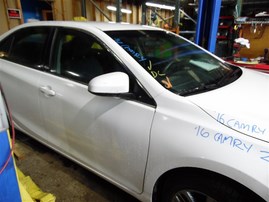 2016 TOYOTA CAMRY SE WHITE 2.5 AT Z20916